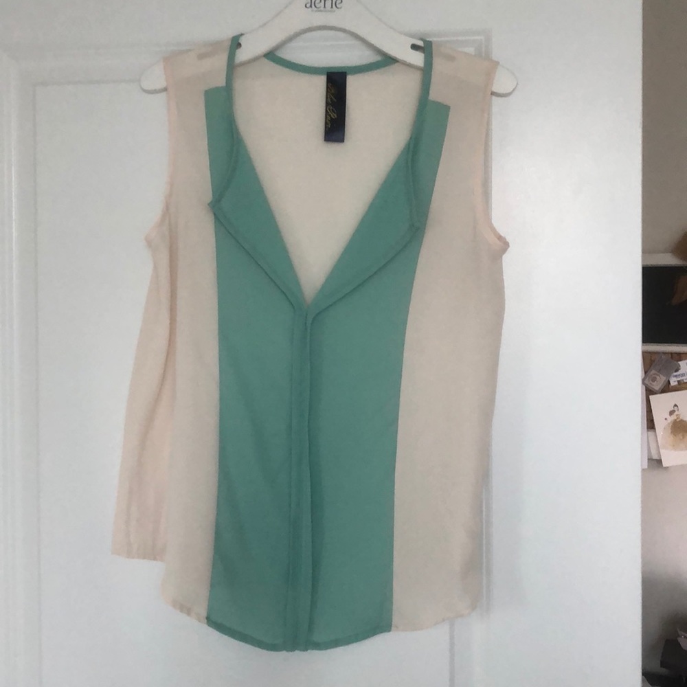 Tank top - Picture 2 of 3